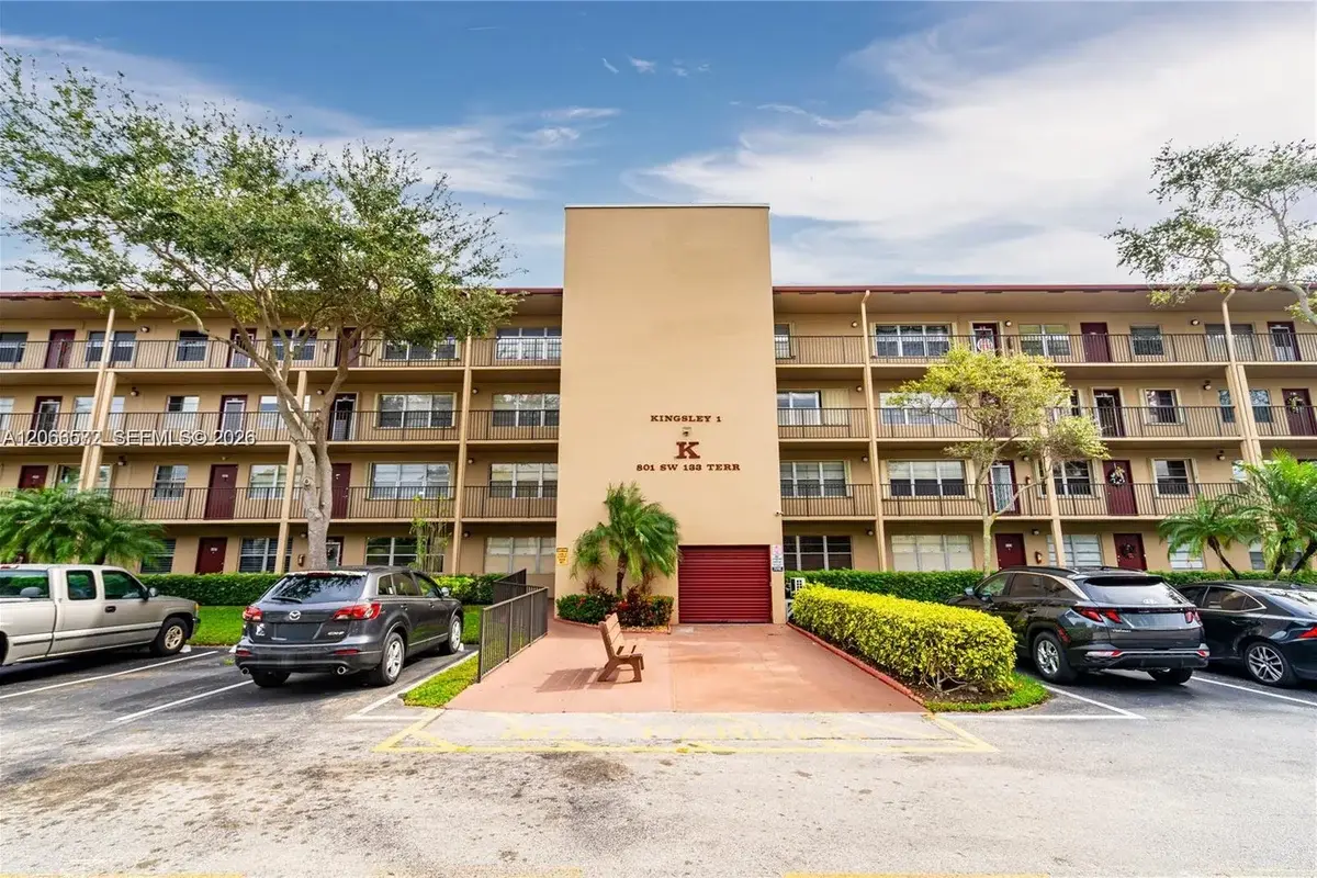 801 SW 133rd Ter #118K, Pembroke Pines: photo 1 of 38