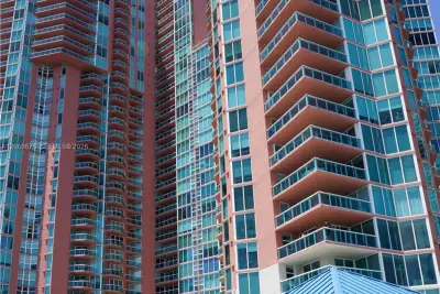 3370 Hidden Bay Dr #213, Aventura: photo 1 of 40
