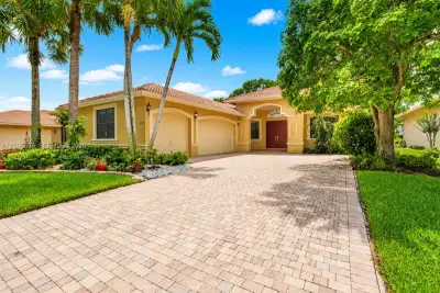 7747 Via Grande, Boynton Beach: photo 1 of 26