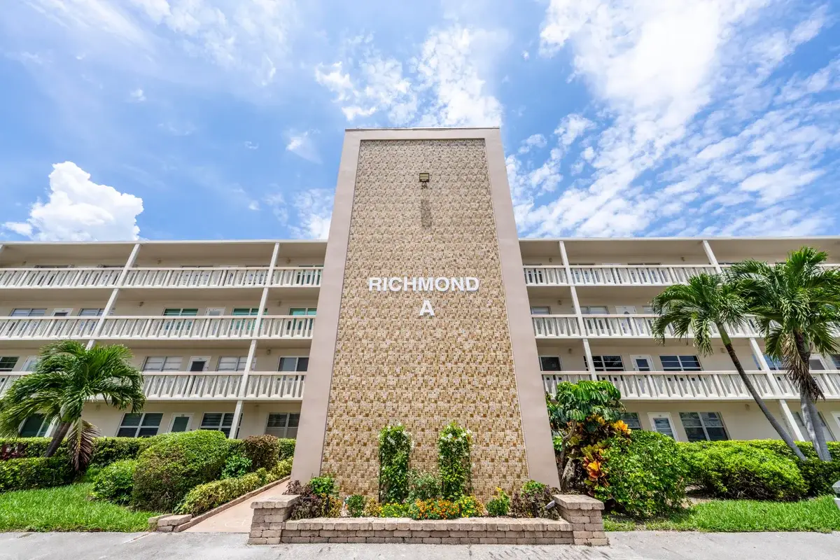 206 Richmond A, Deerfield Beach: photo 1 of 18