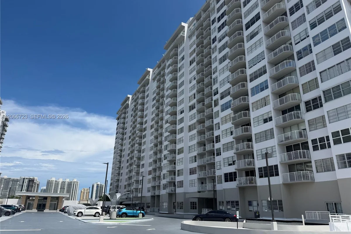18031 Biscayne Blvd #601, Aventura: photo 1 of 18
