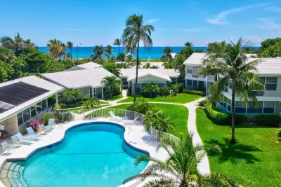 320 S Ocean Blvd #LP, Delray Beach: photo 1 of 34