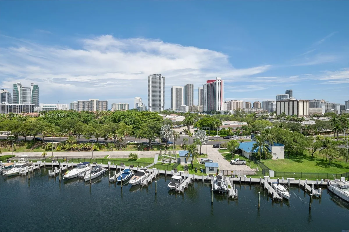 200 Diplomat Pkwy #830, Hallandale Beach: photo 1 of 20