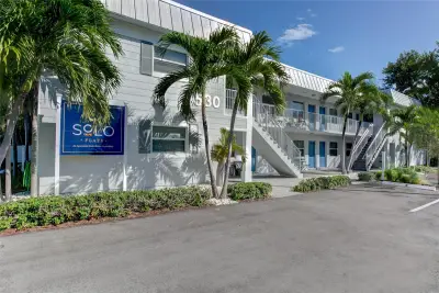 530 S Federal Hwy #5, Fort Lauderdale: photo 1 of 10