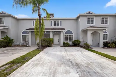 1480 47th, Deerfield Beach: photo 1 of 22