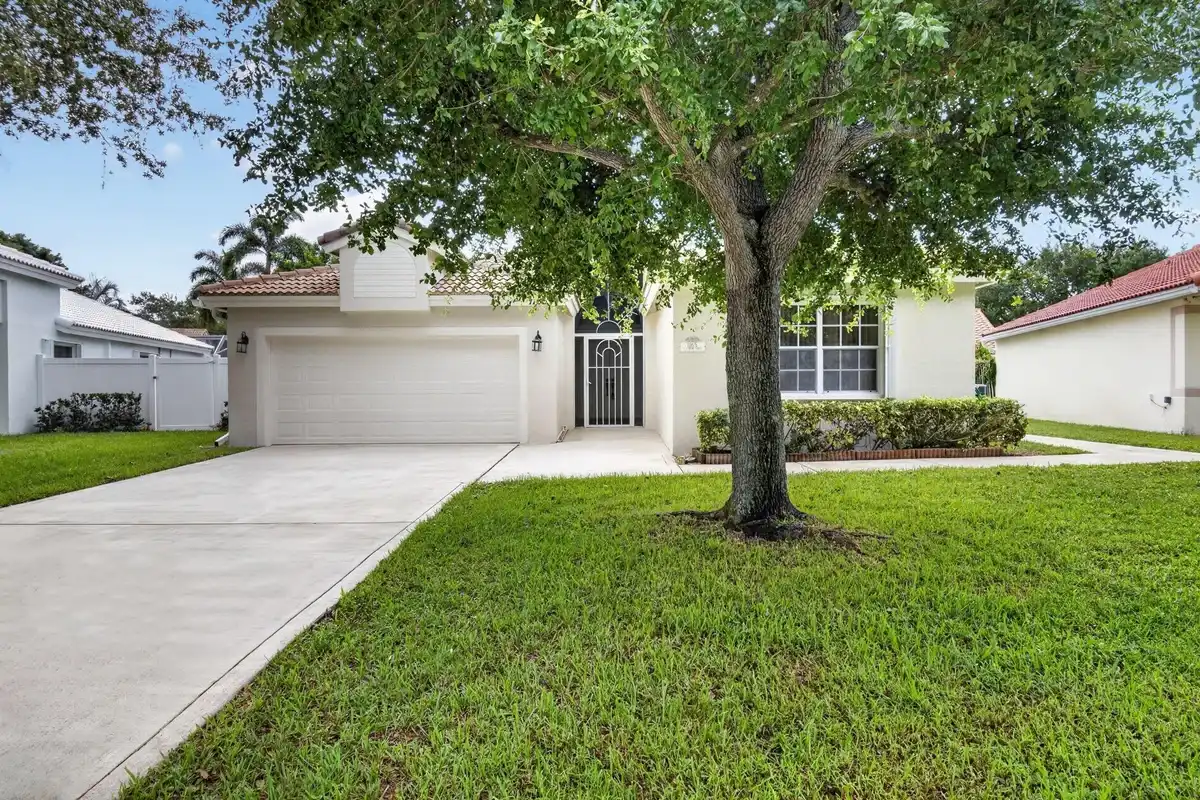 1165 Sea Grape Cir, Delray Beach: photo 1 of 22