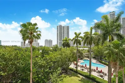 3400 NE 192nd St #412, Aventura: photo 1 of 23