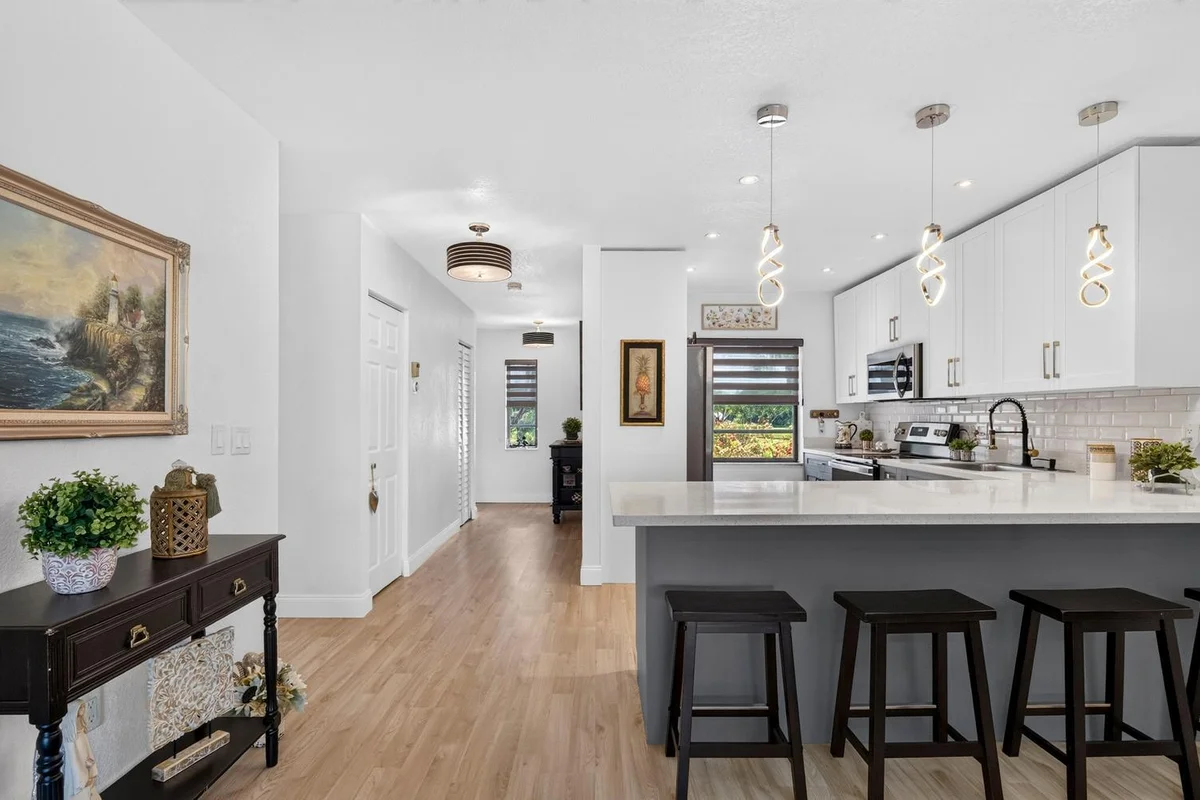 8425 Casa Del Lago #H, Boca Raton: photo 1 of 34