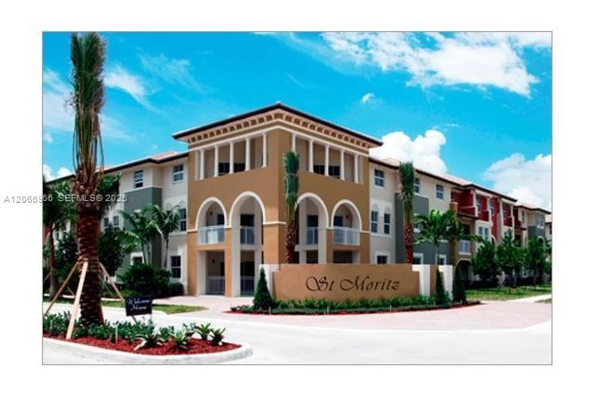 11503 NW 89th St #103, Doral: photo 1 of 12