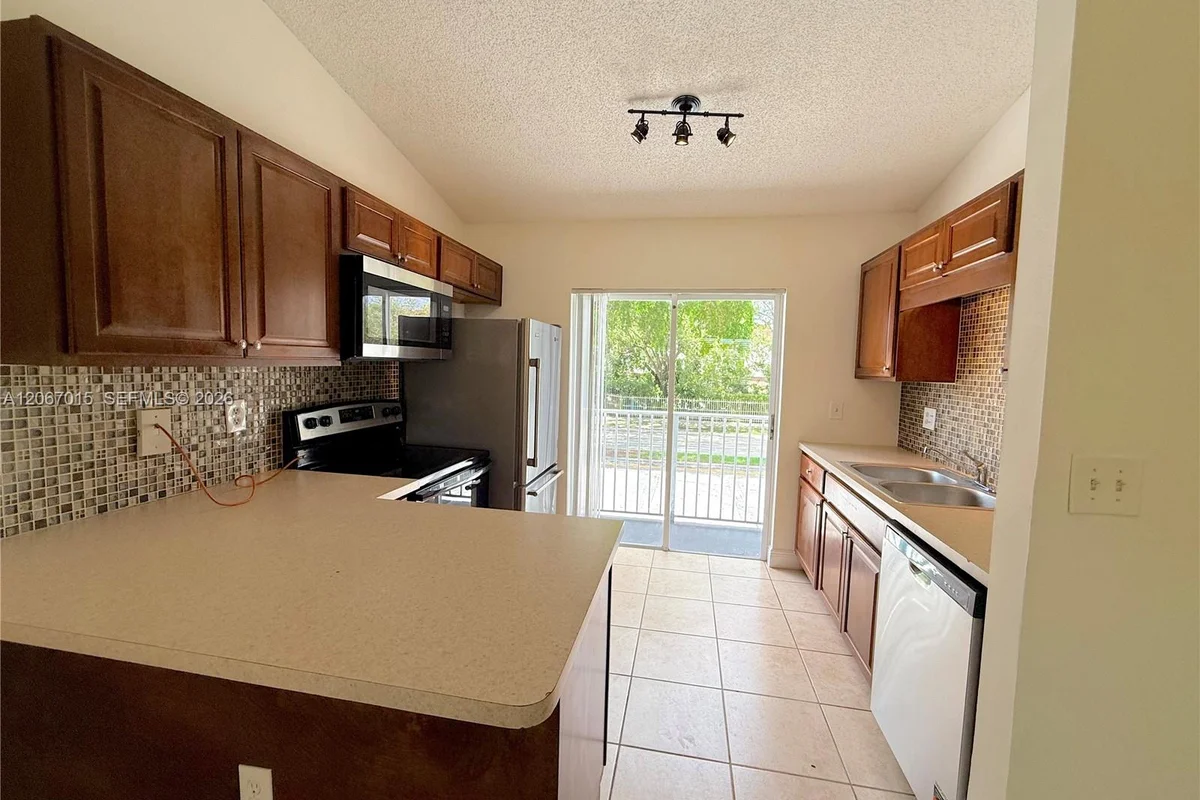 7991 SW 152nd Ave #704-7, Miami: photo 1 of 14