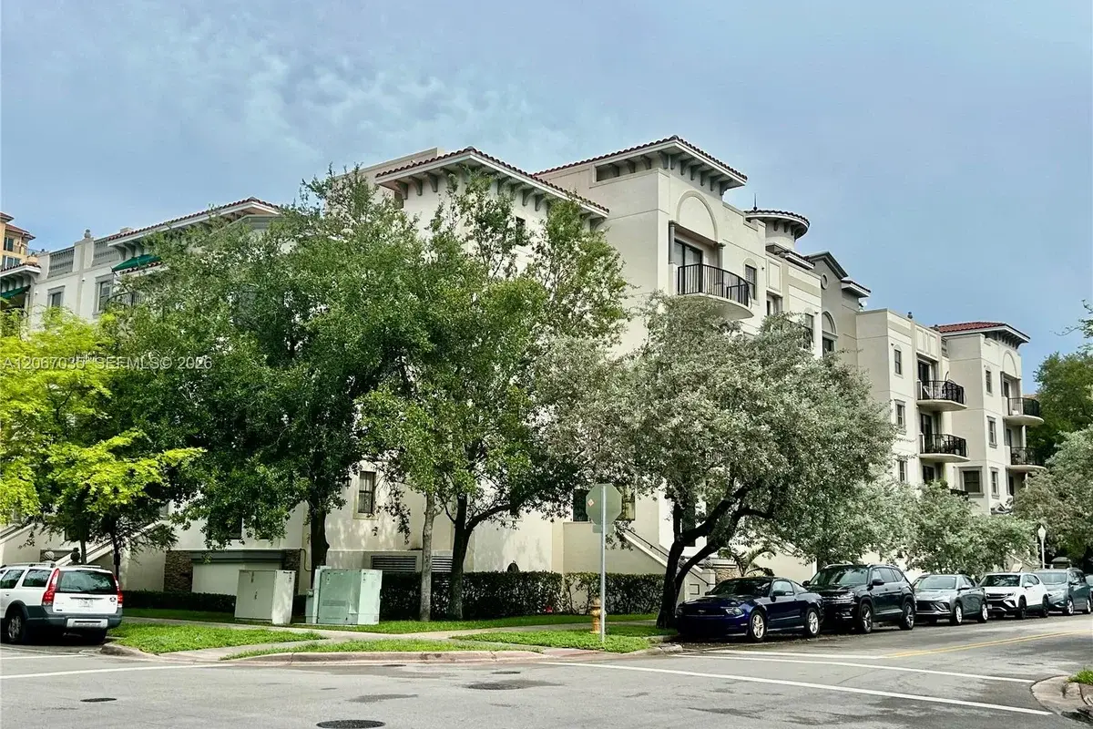 1650 Galiano St #307, Coral Gables: photo 1 of 49
