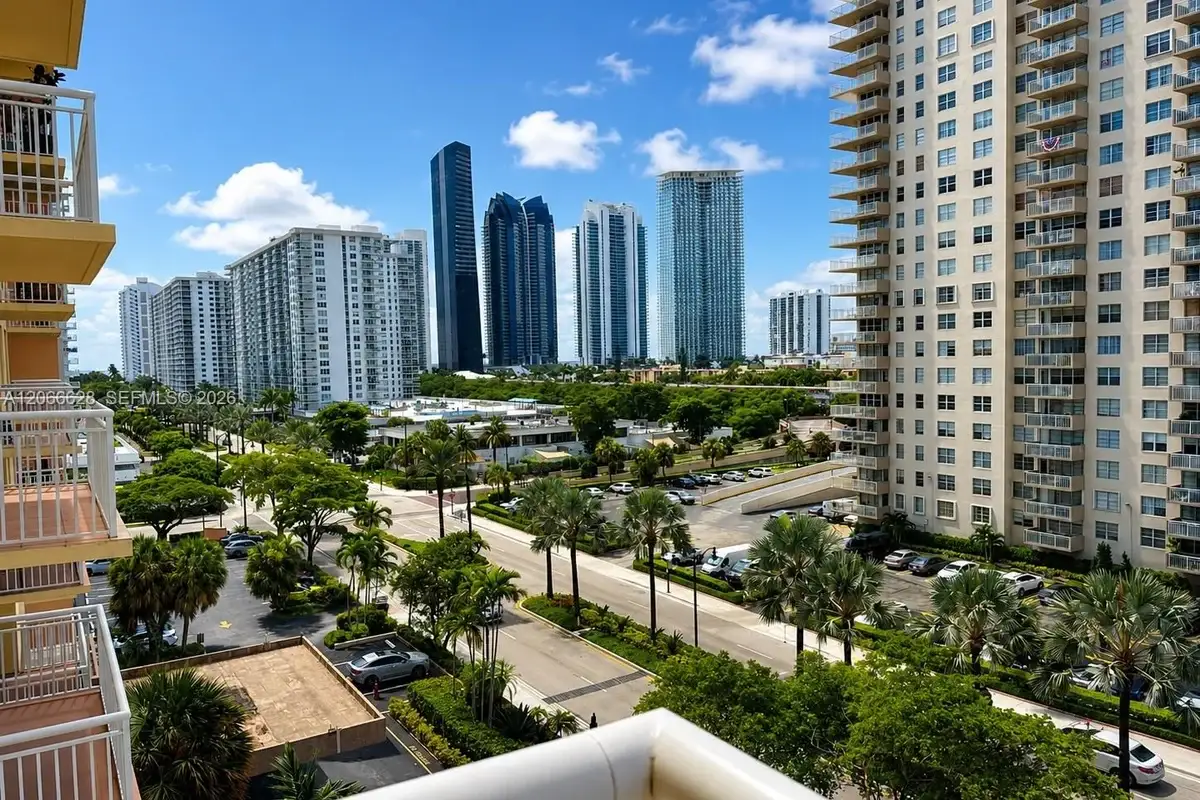 251 174th St #706, Sunny Isles Beach: photo 1 of 38
