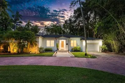 11400 Griffing Blvd, Biscayne Park: photo 1 of 66