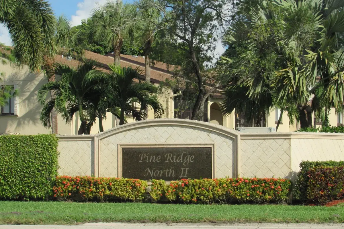 606 Sea Pine Way #D, West Palm Beach: photo 1 of 38