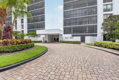 20090 Boca West Dr #361, Boca Raton: photo 1 of 57