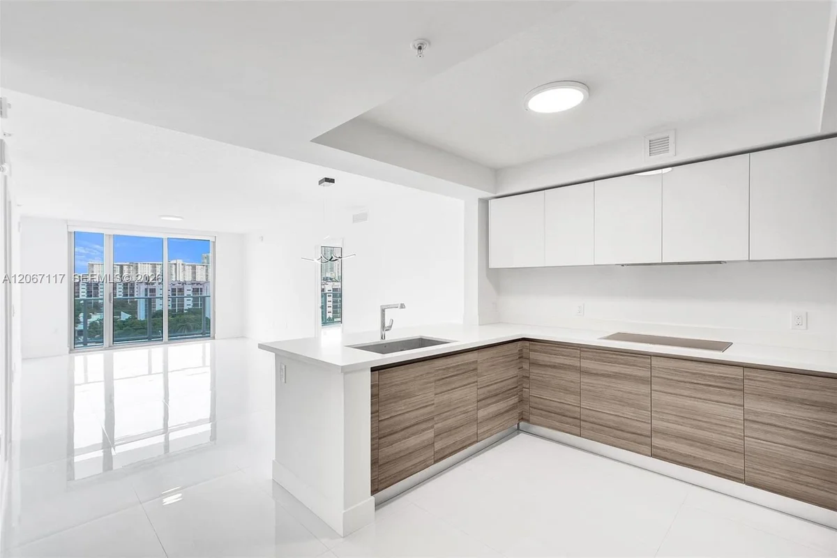 330 Sunny Isles Blvd #5-805, Sunny Isles Beach: photo 1 of 81