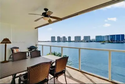18100 N Bay Rd #508, Sunny Isles Beach: photo 1 of 30
