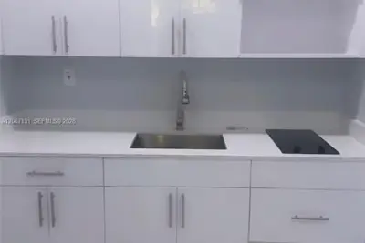 15134 SW 94th Ter, Miami: photo 1 of 5