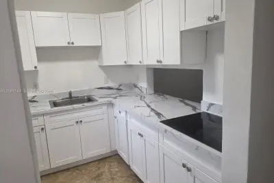 251 NE 187th St #803, Miami: photo 1 of 22
