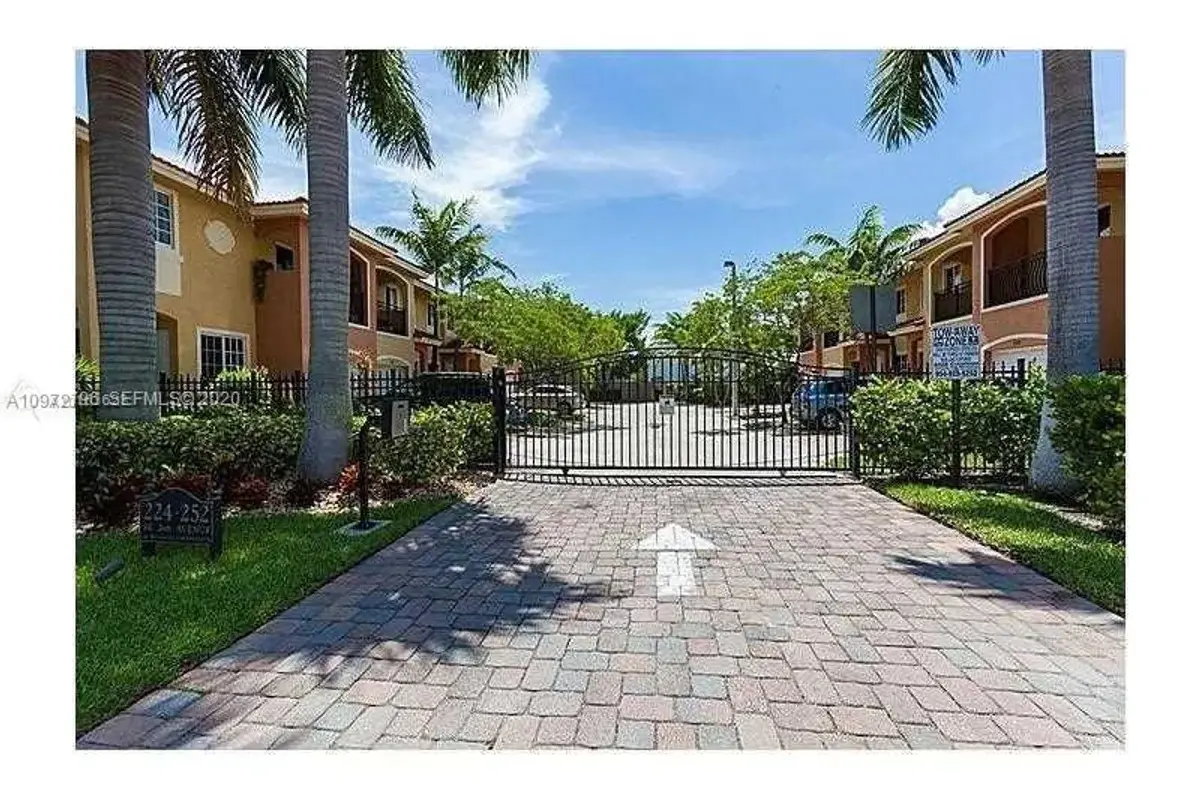238 SE 2nd Ave, Hallandale Beach: photo 1 of 36