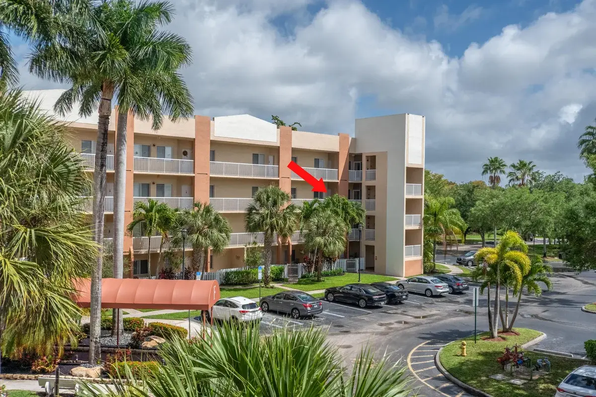 7775 Yardley Dr #314, Tamarac: photo 1 of 40