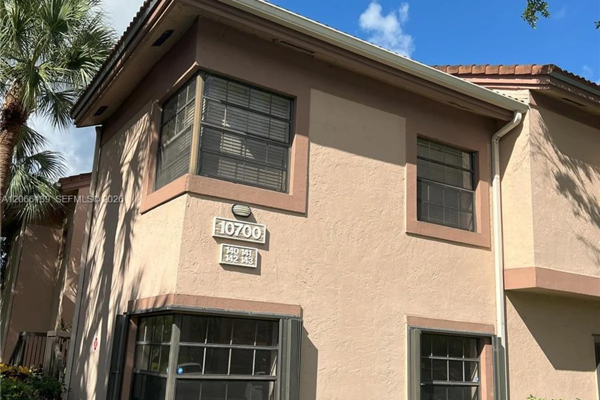 10700 NW 14th St #142, Plantation: photo 1 of 22