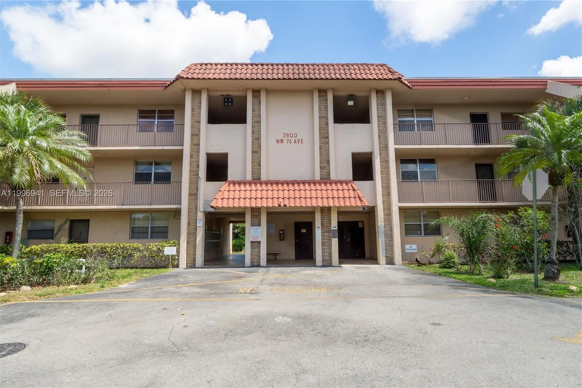 3900 NW 76th Ave #212, Sunrise: photo 1 of 24