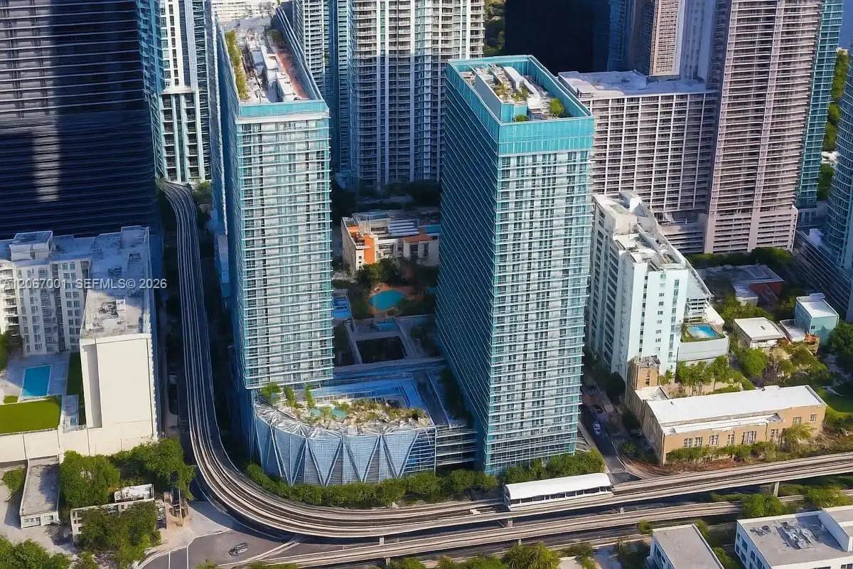 79 SW 12th St #2809-S, Miami: photo 1 of 30