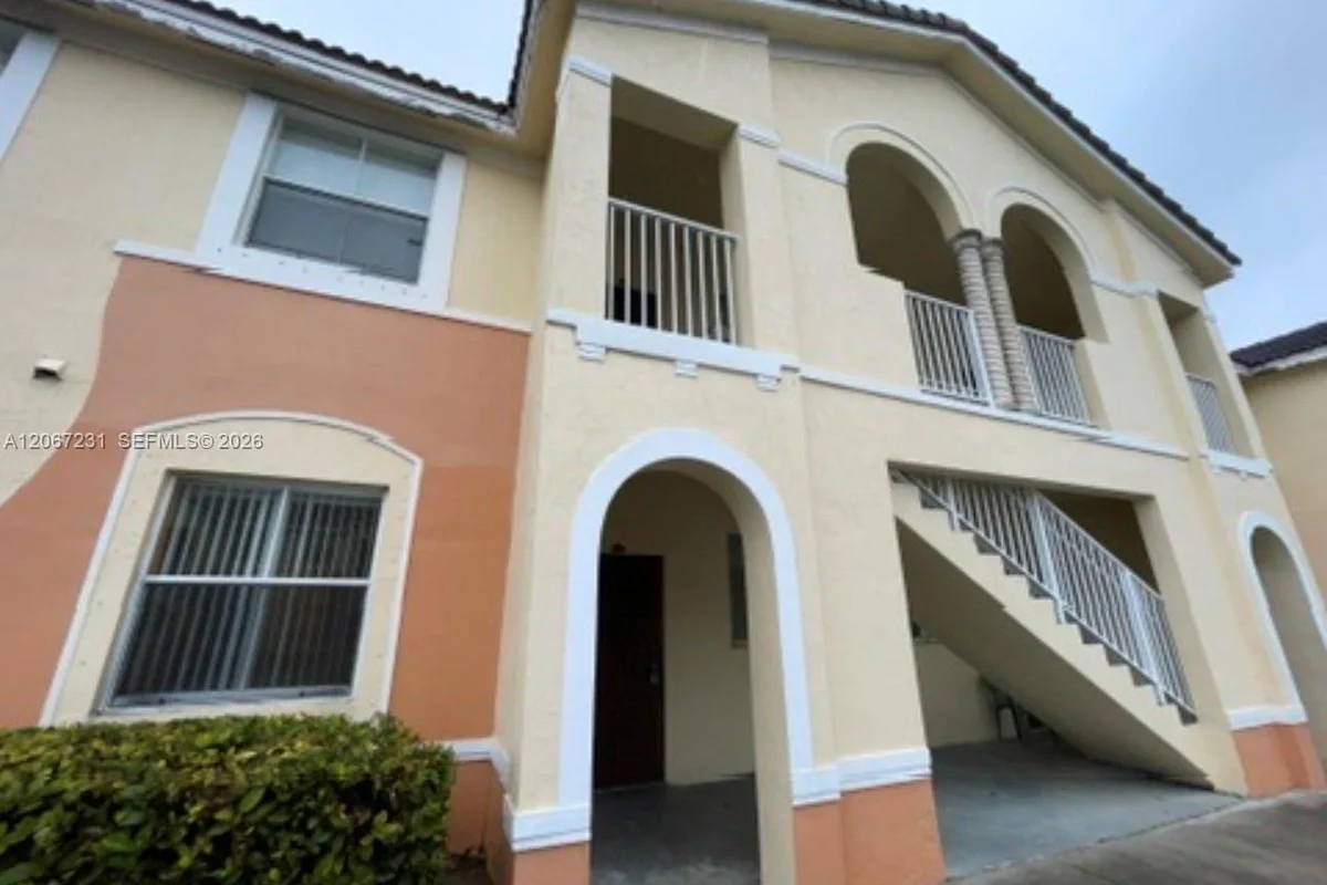 1535 SE 26th St #104, Homestead: photo 1 of 14