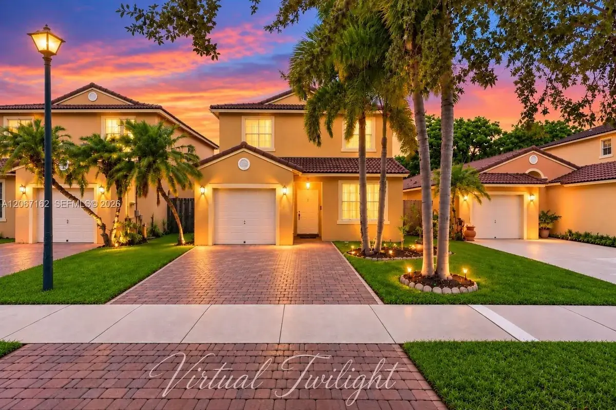 1430 SE 18th Ter, Homestead: photo 1 of 39