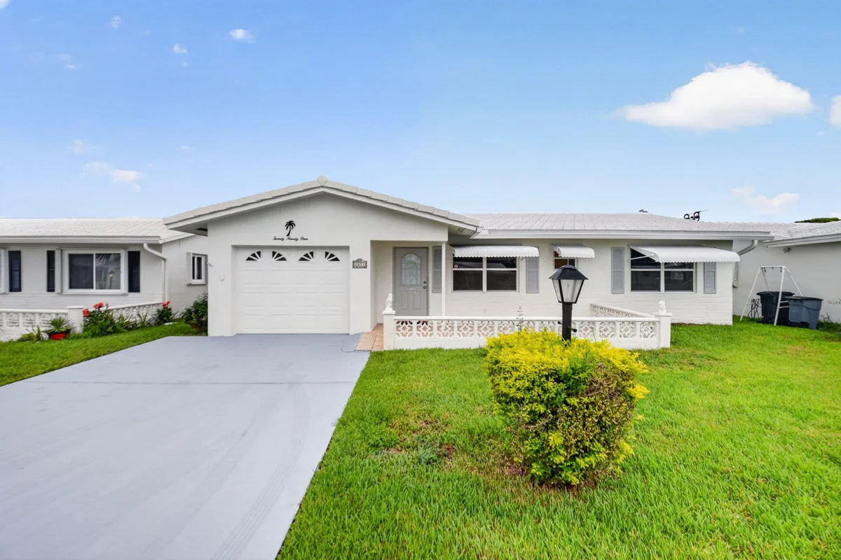 2091 SW 13th Ter SW, Boynton Beach: photo 1 of 46