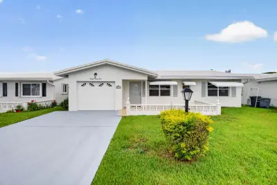 2091 SW 13th Ter SW, Boynton Beach: photo 1 of 46