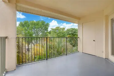 9999 Summerbreeze Dr #409, Sunrise: photo 1 of 12