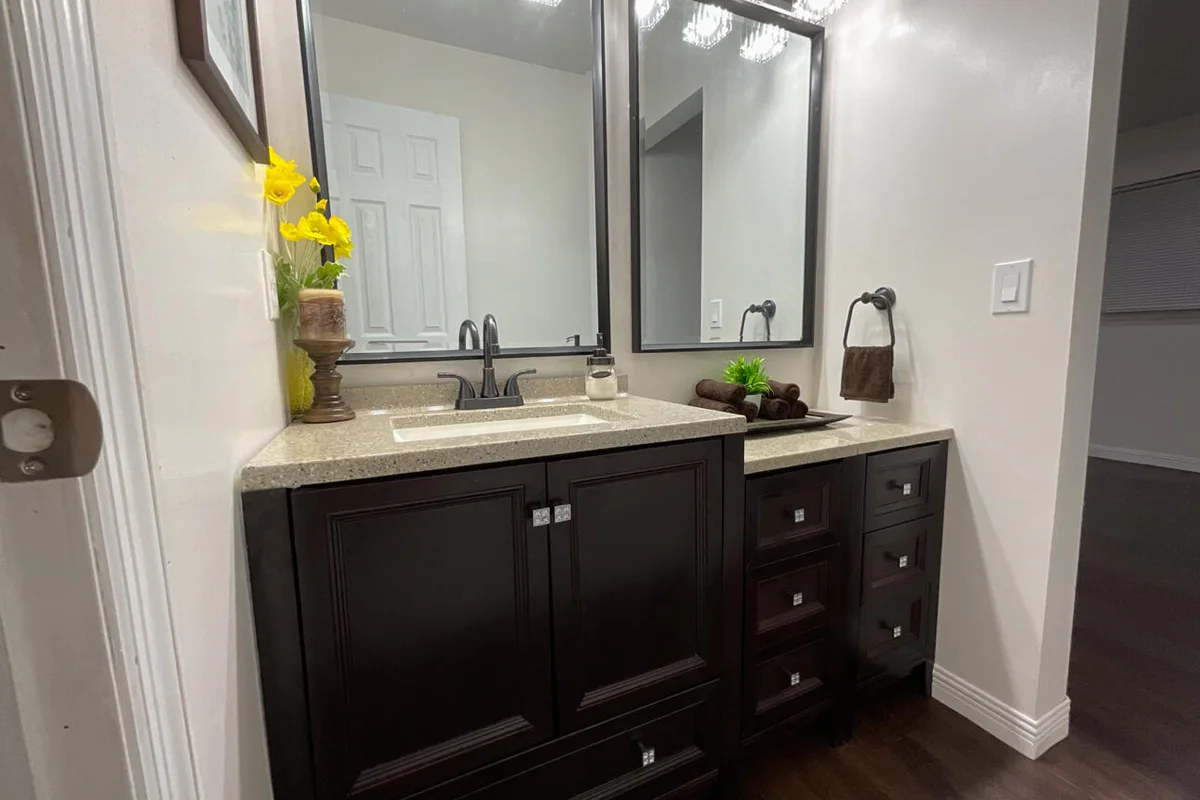 2820 NW 55th Ave NW #2D, Lauderhill: photo 1 of 33