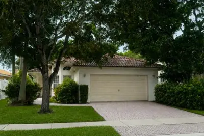 13514 NW 7th St, Plantation: photo 1 of 12