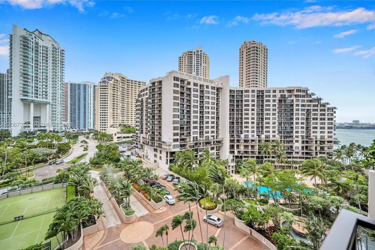 520 Brickell Key Dr #A1012, Miami: photo 1 of 18