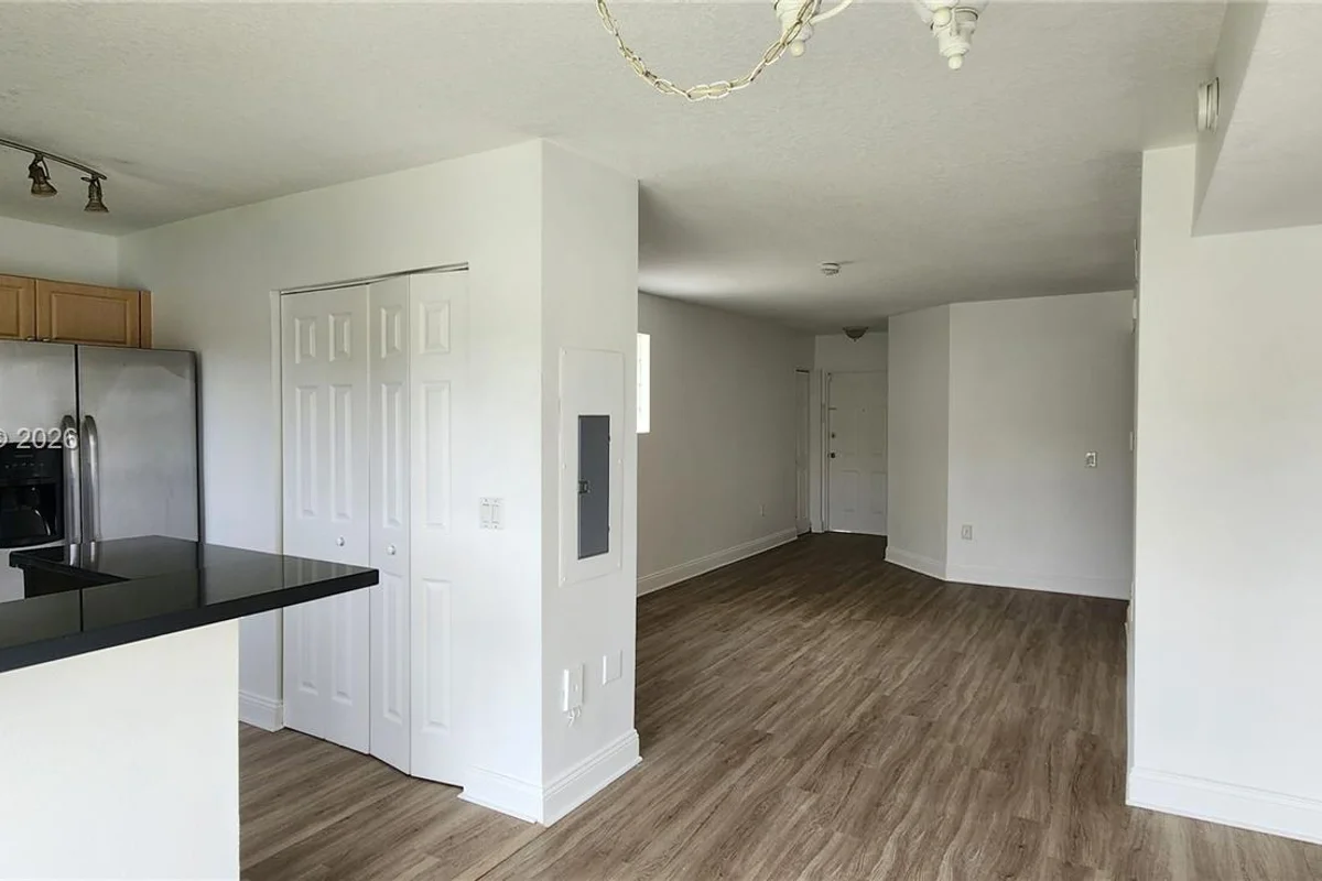 3478 Briar Bay Blvd #106, West Palm Beach: photo 1 of 20