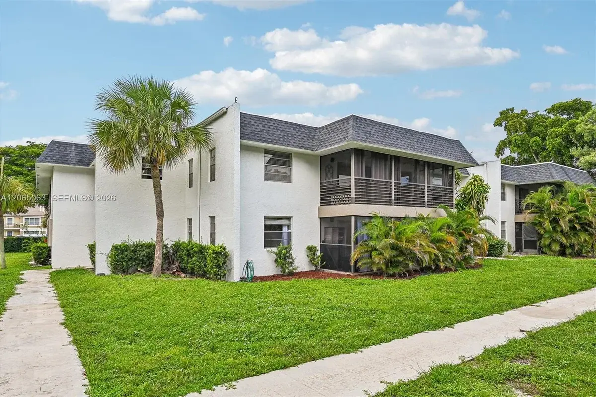 2830 Riverside Dr #103-3, Coral Springs: photo 1 of 41