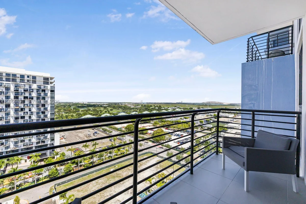 5350 NW 84th Ave #1614, Doral: photo 1 of 35