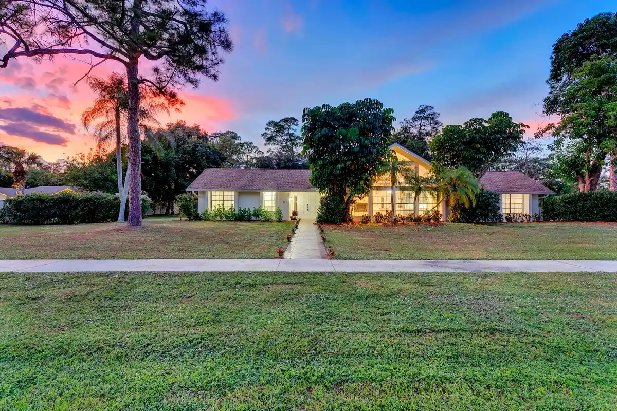 225 Sulky Way, Wellington: photo 1 of 45