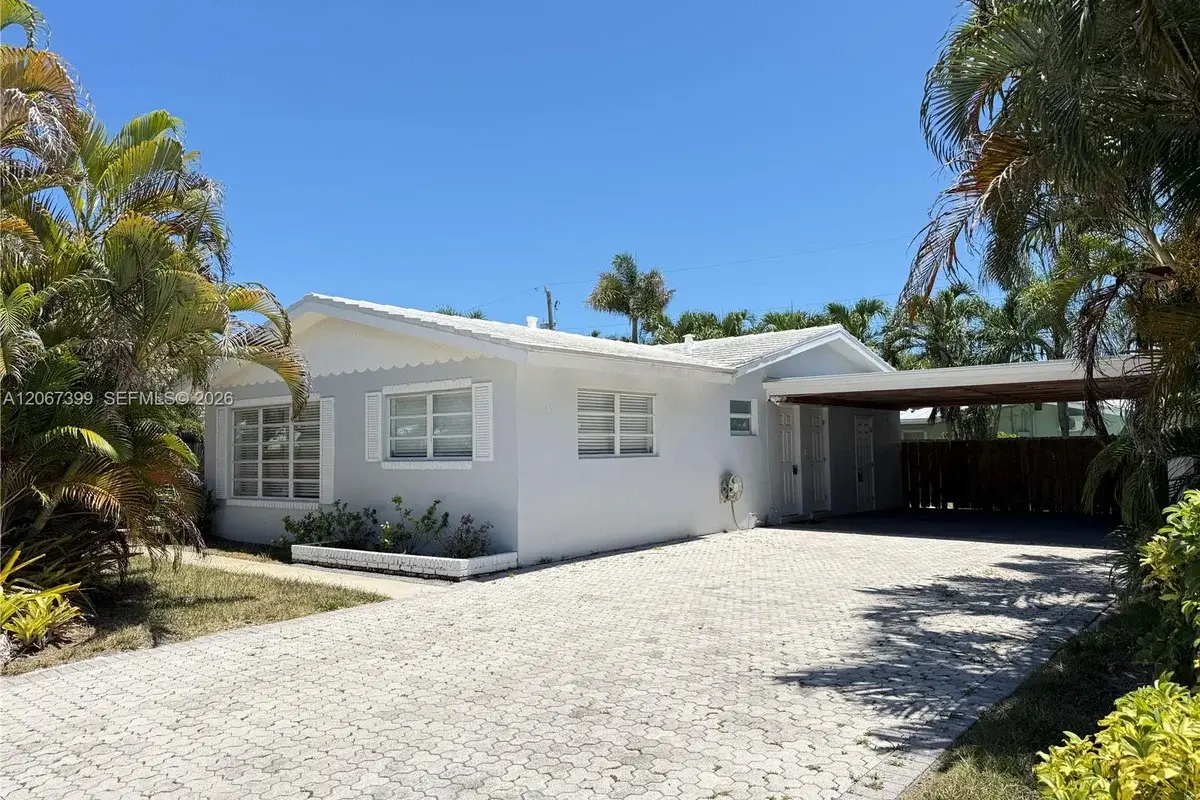 2220 NE 36th St #1, Lighthouse Point: photo 1 of 12