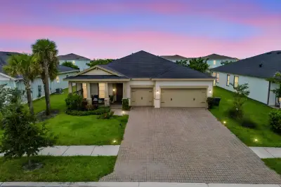 1115 Haywagon Trl, Loxahatchee: photo 1 of 44