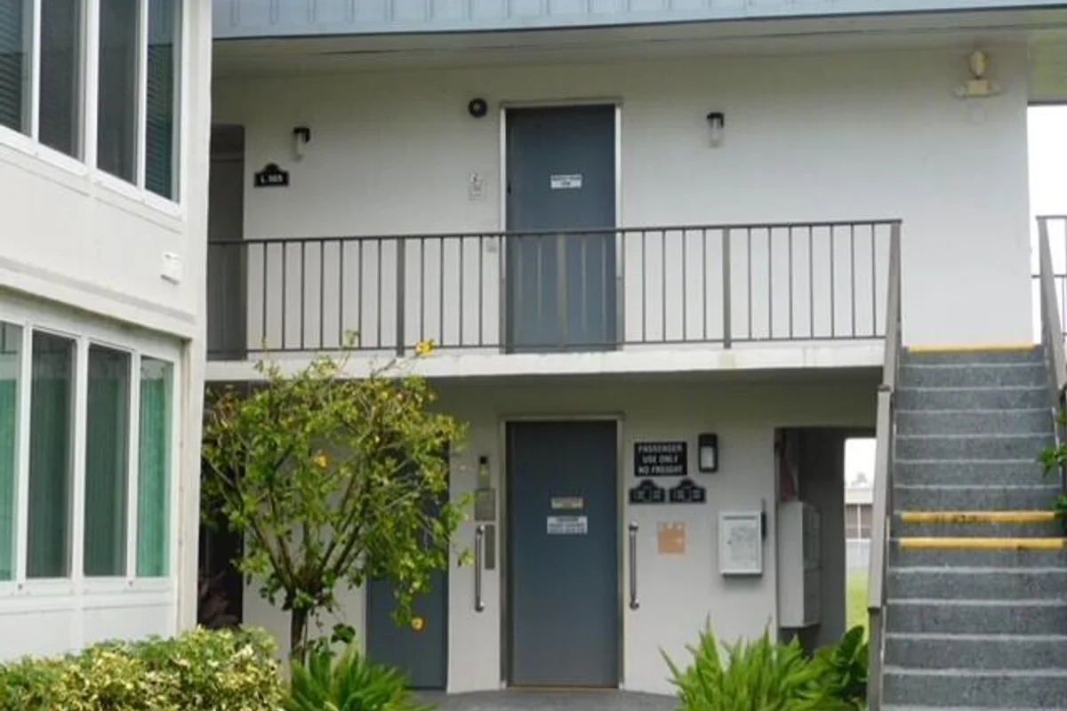 565 Piedmont L, Delray Beach: photo 1 of 36