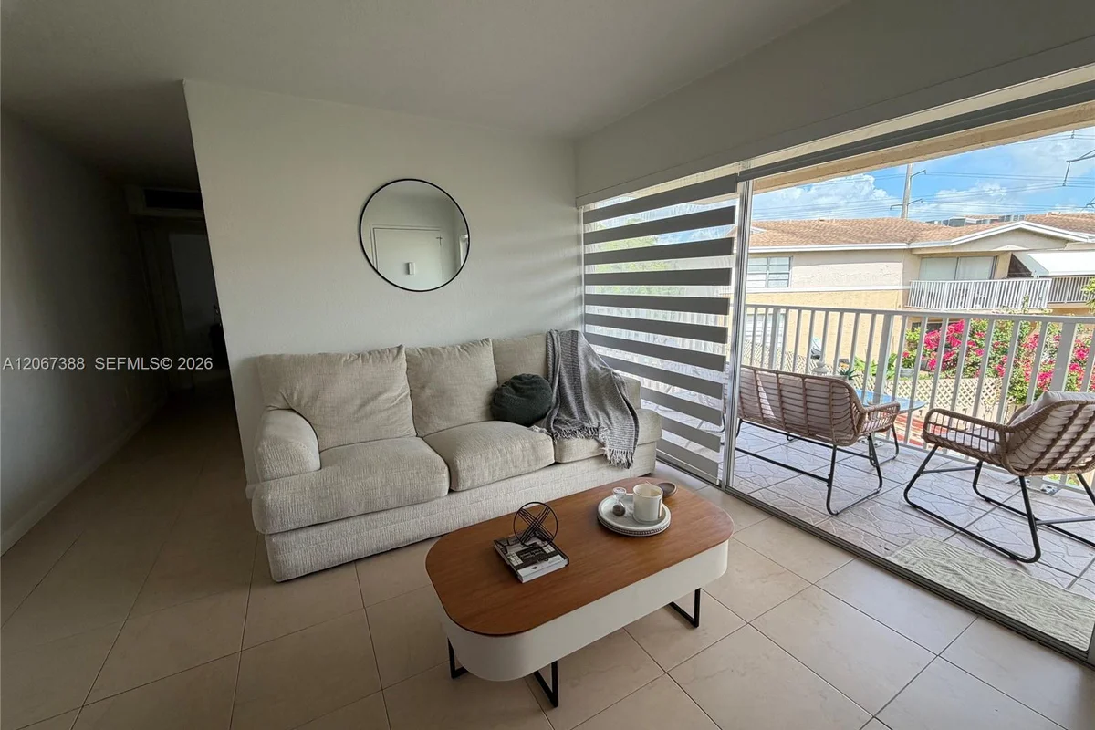 4550 NW 79th Ave #2C, Doral: photo 1 of 13