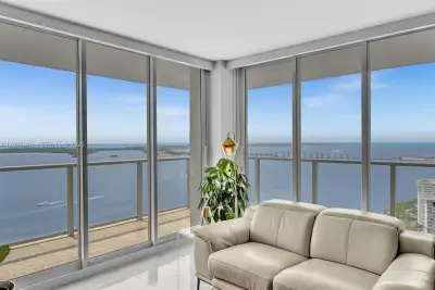 1155 Brickell Bay Dr #3211, Miami: photo 1 of 27