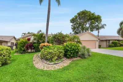 3155 NW 14th St, Delray Beach: photo 1 of 31