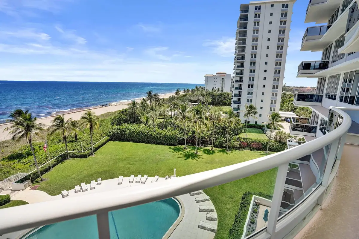 700 S Ocean Blvd #604, Boca Raton: photo 1 of 48