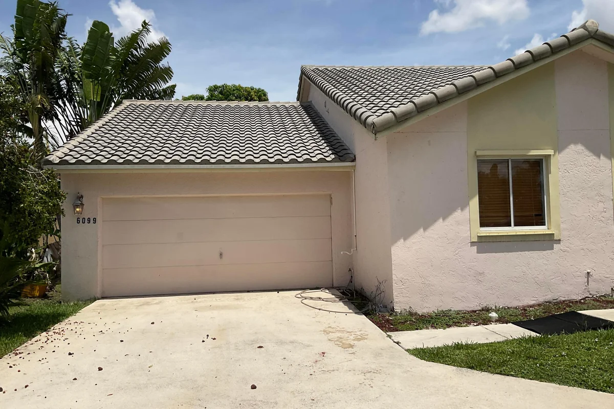 6099 Farmers Pl, Lake Worth: photo 1 of 25