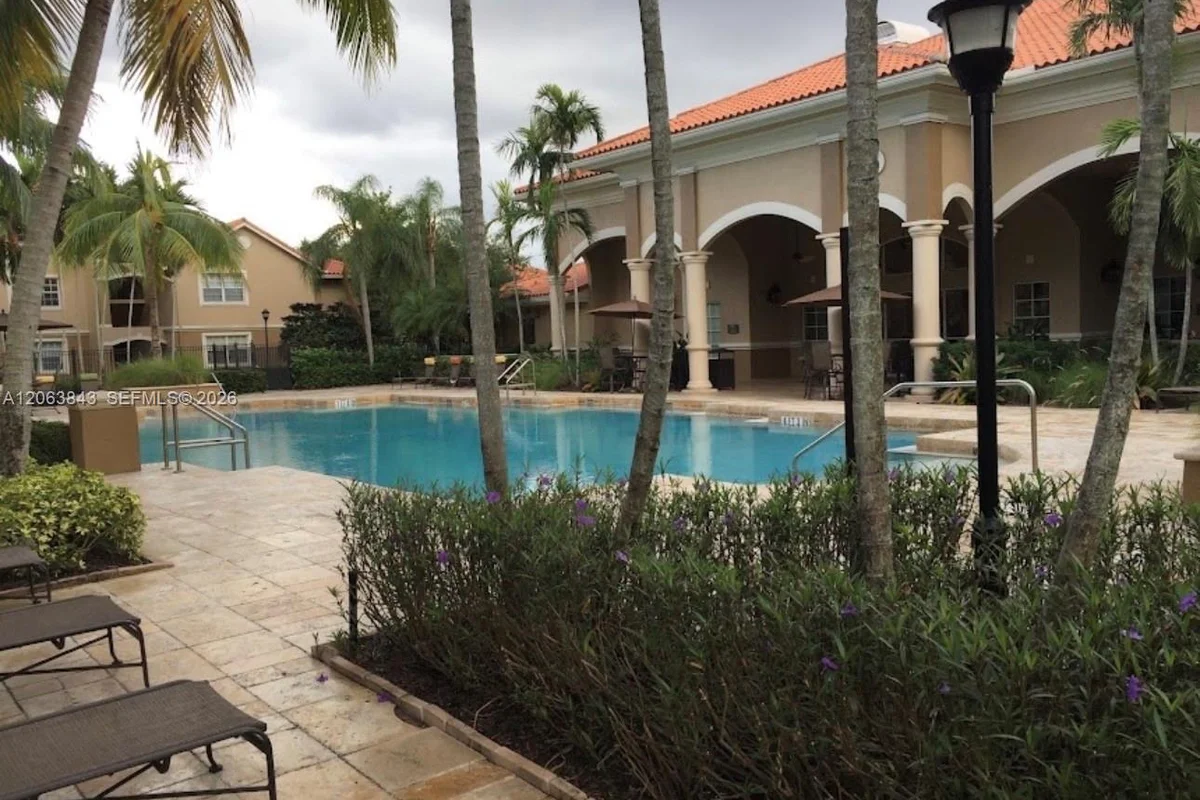 230 SW 117th Ter #11102, Pembroke Pines: photo 1 of 12