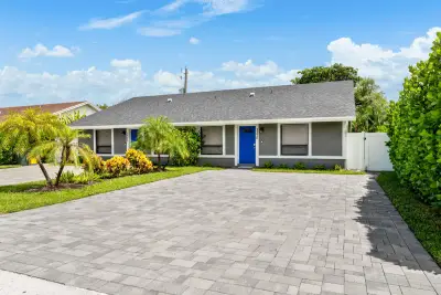 3370 NE 5th Dr, Boca Raton: photo 1 of 45